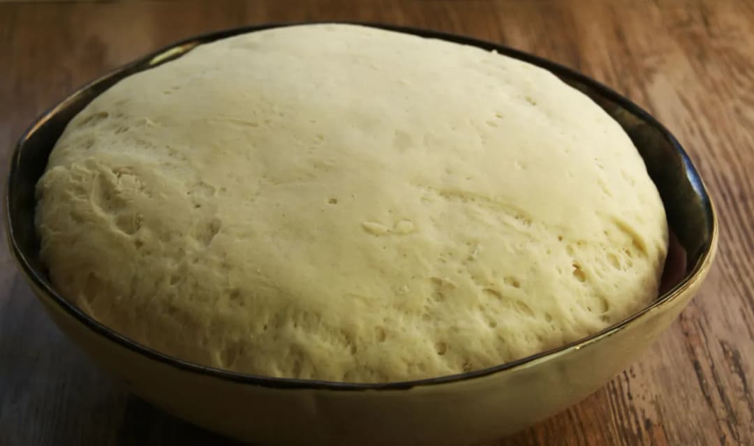 Ile drożdży do pizzy? Sprawdź idealne proporcje dla idealnego ciasta!