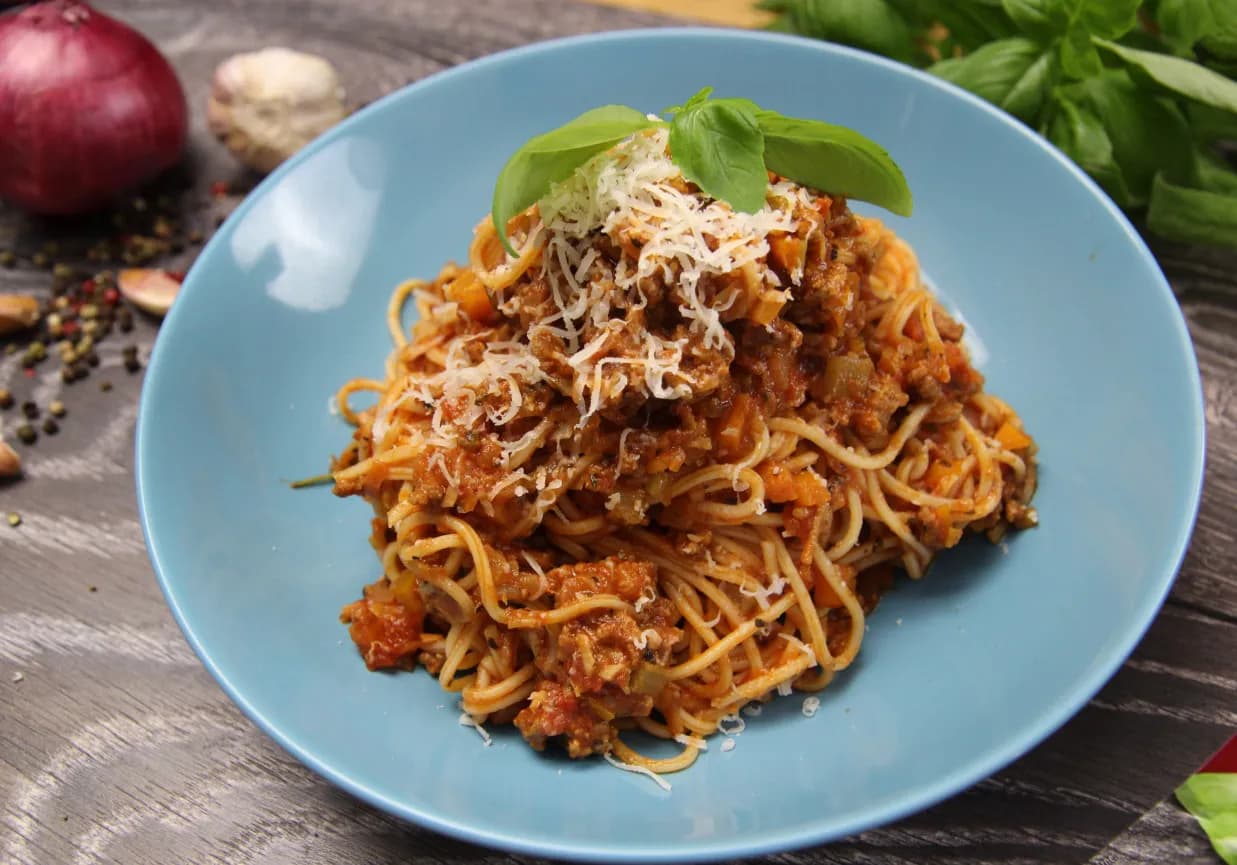 Jak zrobić pyszne spaghetti bolognese – prosty przepis krok po kroku