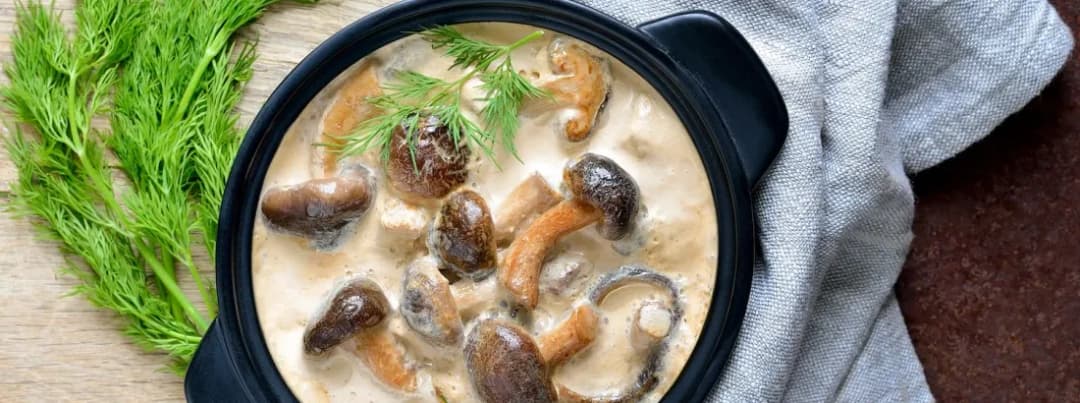 Jak skutecznie odparować wodę z sosu i uniknąć przypalenia – proste metody