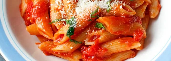 Prosty przepis na penne arrabiata – jak zrobić idealne danie w 30 minut