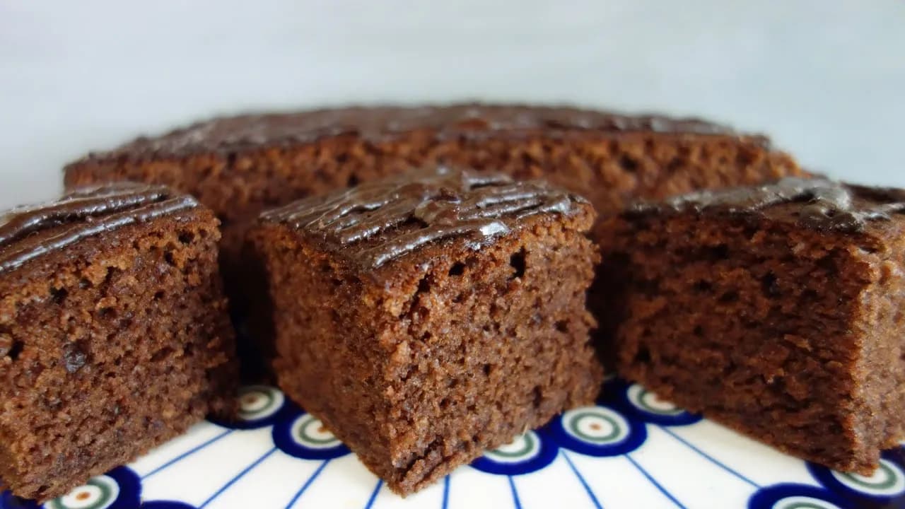 Jak zrobić idealne ciasto czekoladowe – prosty przepis krok po kroku